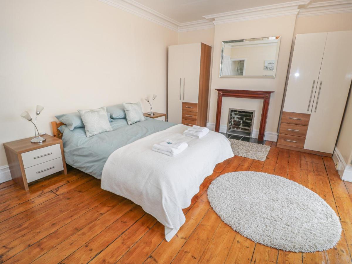 Preswylfa Villa Caernarfon Buitenkant foto